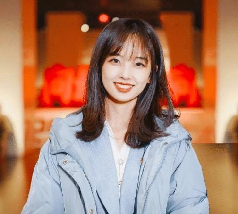 爆料姚晨的记者照片视频,照片视频曝光引发热议